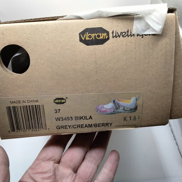 VIBRAM fivefingers W3493 Womens Size 37 (6.5/7) Bikila Grey Cream Berry - Picture 7 of 7